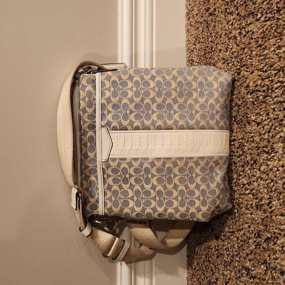 Coach crossbody purse
